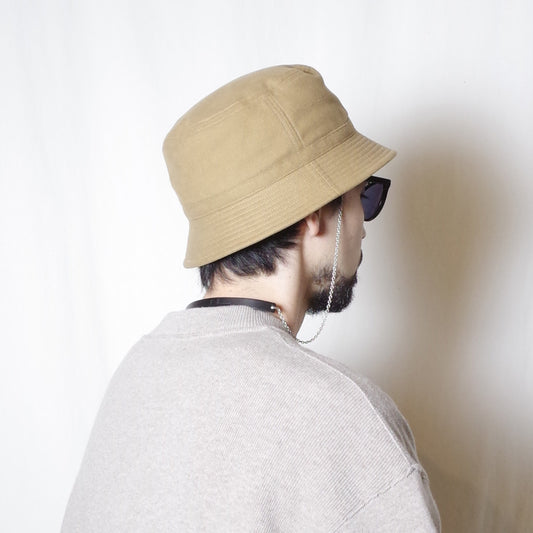 NL "Oliver" /ニール "オリバー"