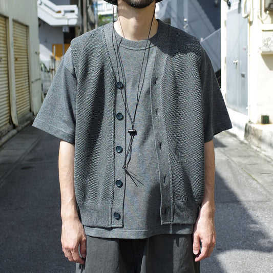 crepuscule "Moss Stitch V/N Vest" / クレプスキュール "鹿の子Vネックベスト"