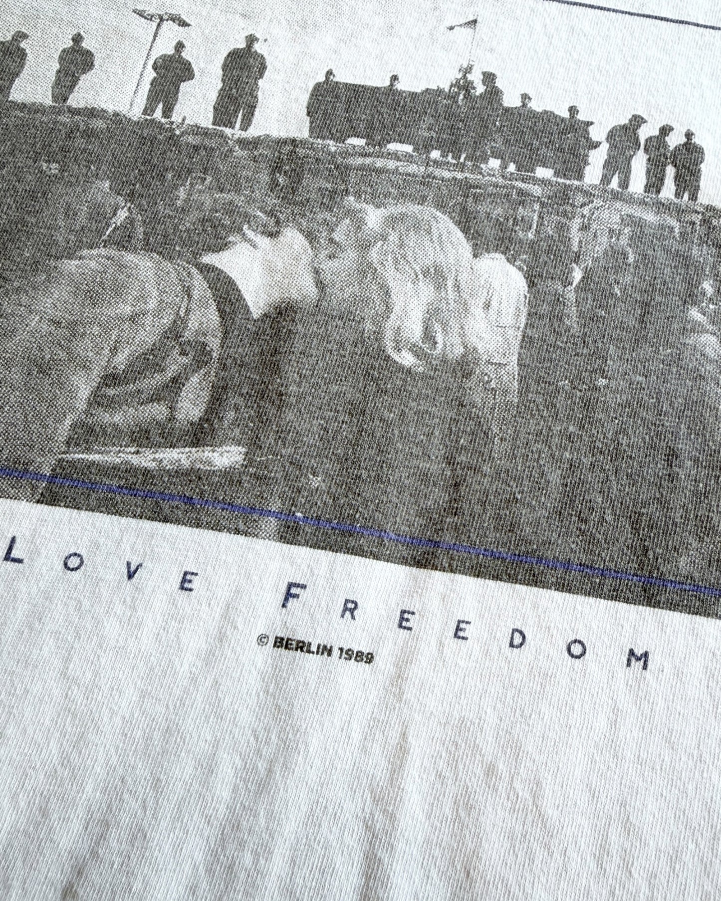 used&vintage "LOVE FREEDOM Tee”