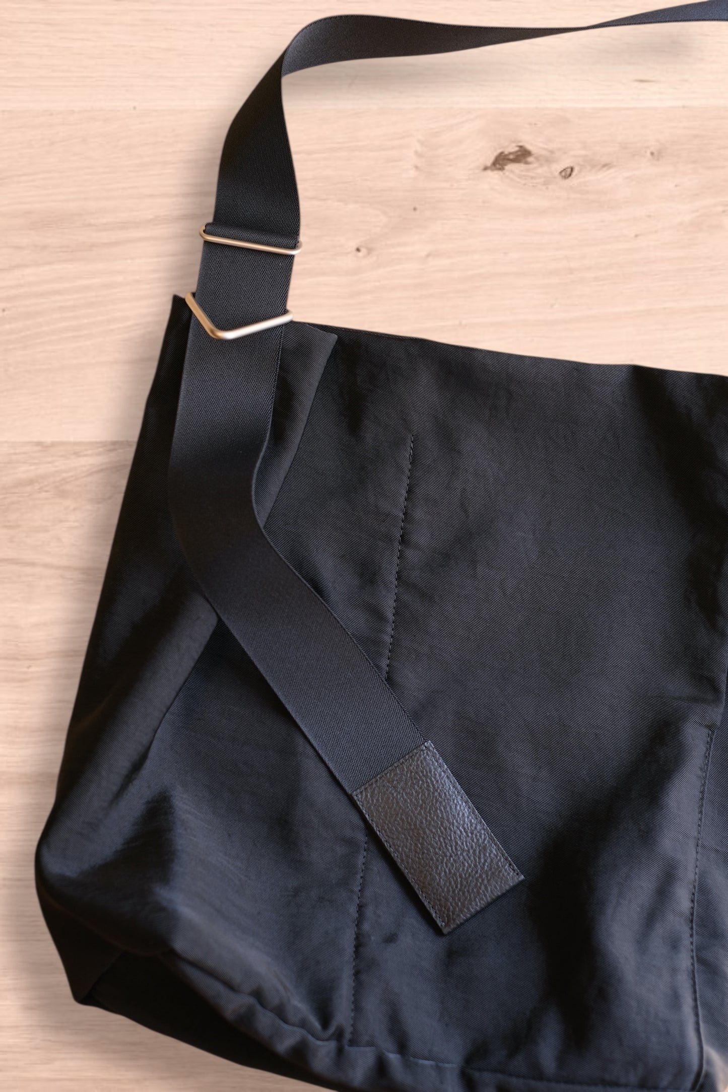 NL "Roy" /ニール "ロイ"