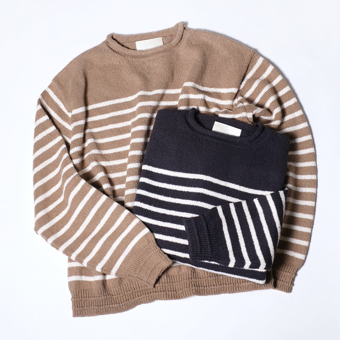 INNAT "PANEL BORDER SWEATER" / インアット "パネルボーダーセーター"