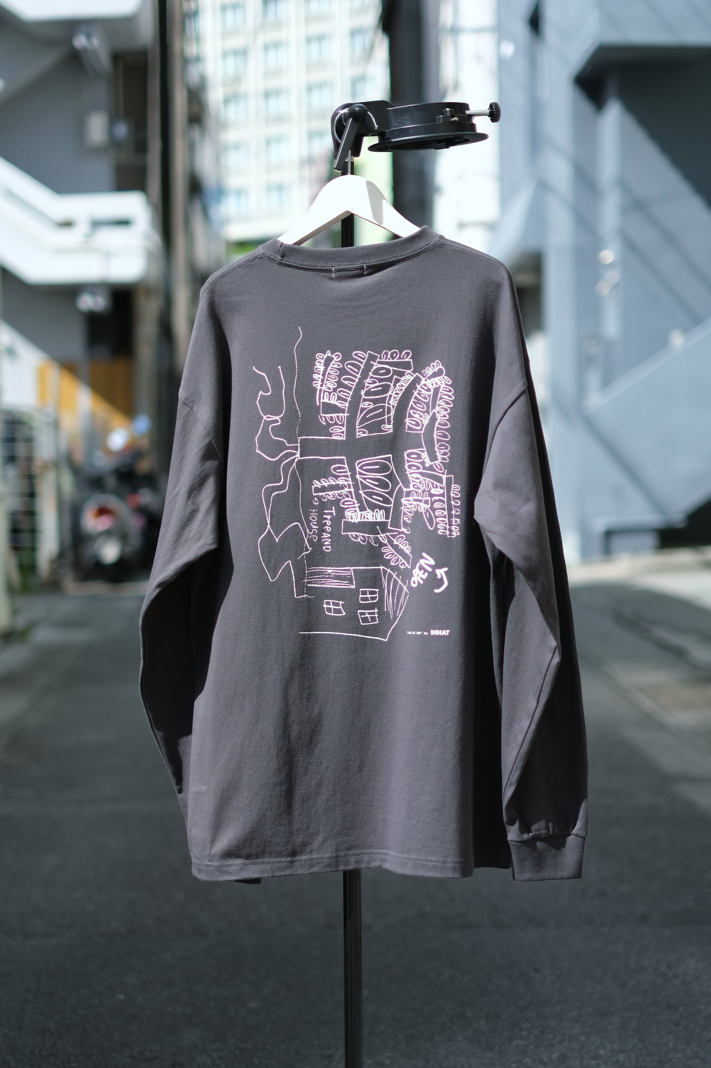 INNAT "TREE&HOUSE LS TEE" / インアット "プリント長袖Tシャツ"