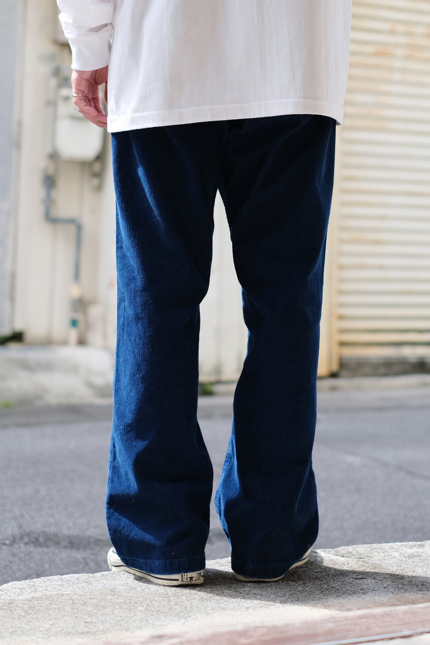 INNAT "INDIGO BOOTCUT ５P PANTS" / インアット "インディゴブーツカット5ポケットパンツ"