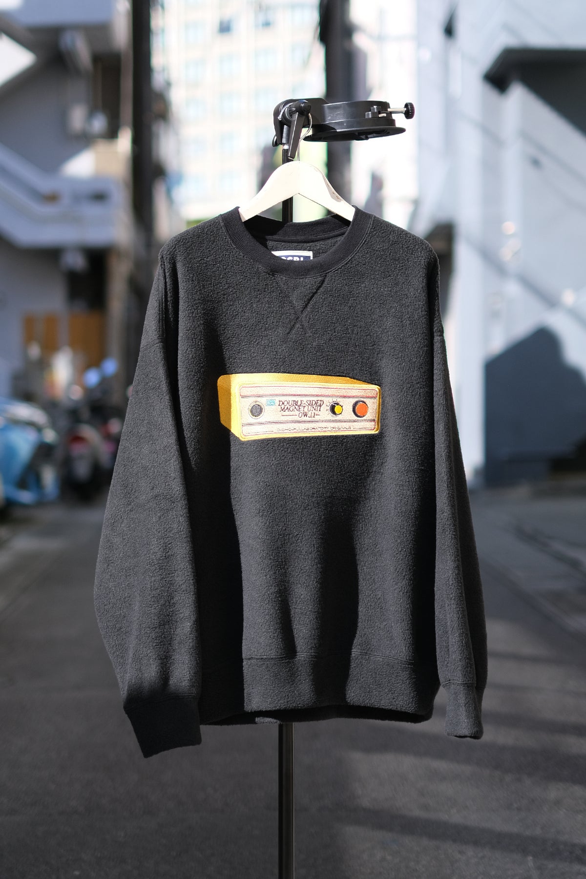O- "FREE SWEATSHIRT(embroidery)" / 오 "프리 스웨트셔츠(자수)" OCRL 