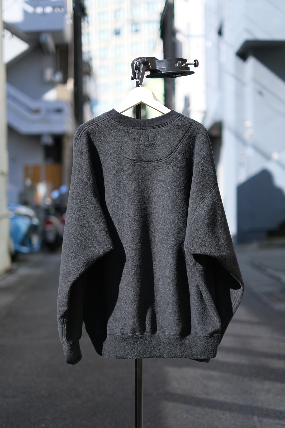 O- "FREE SWEATSHIRT(embroidery)" / 오 "프리 스웨트셔츠(자수)" OCRL 