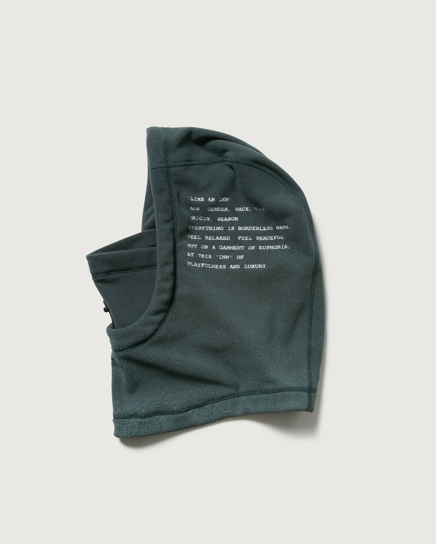 INNAT "PIGMENT PRINT WASH POLARTEC STORM HOODIE" / インアット "製品染めポーラテックフーディー"